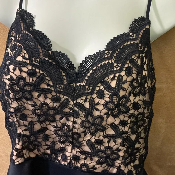 Navy‎ Lace Overlay Dress - Picture 3 of 13